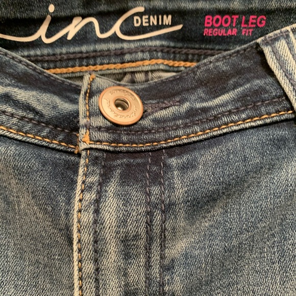 INC bootleg jeans - Picture 2 of 4